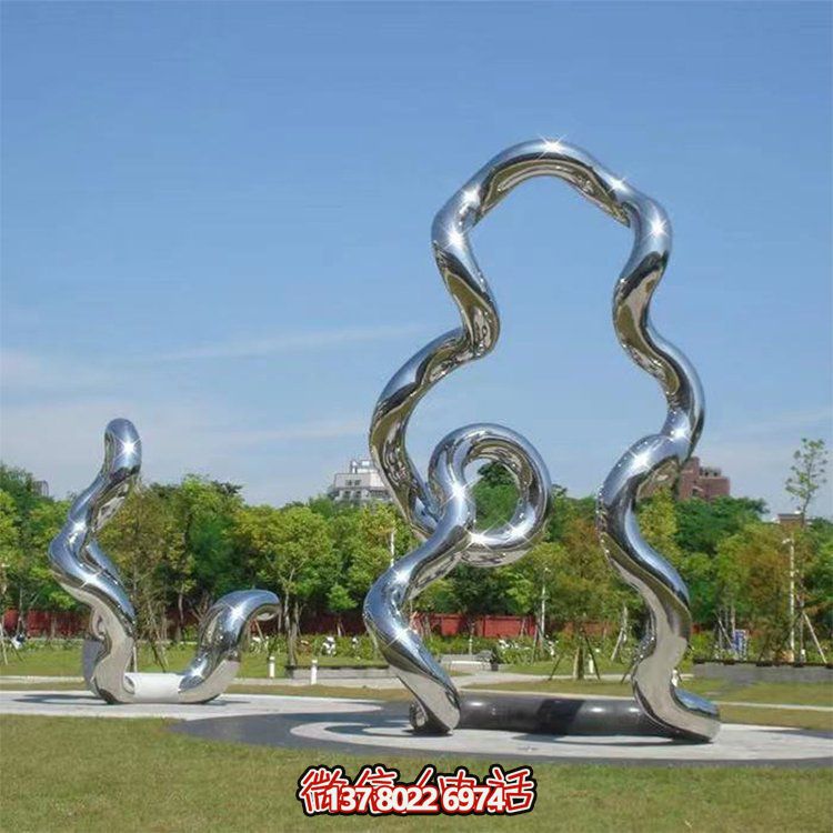 大型不銹鋼異形擺件，為公園綠地增色
