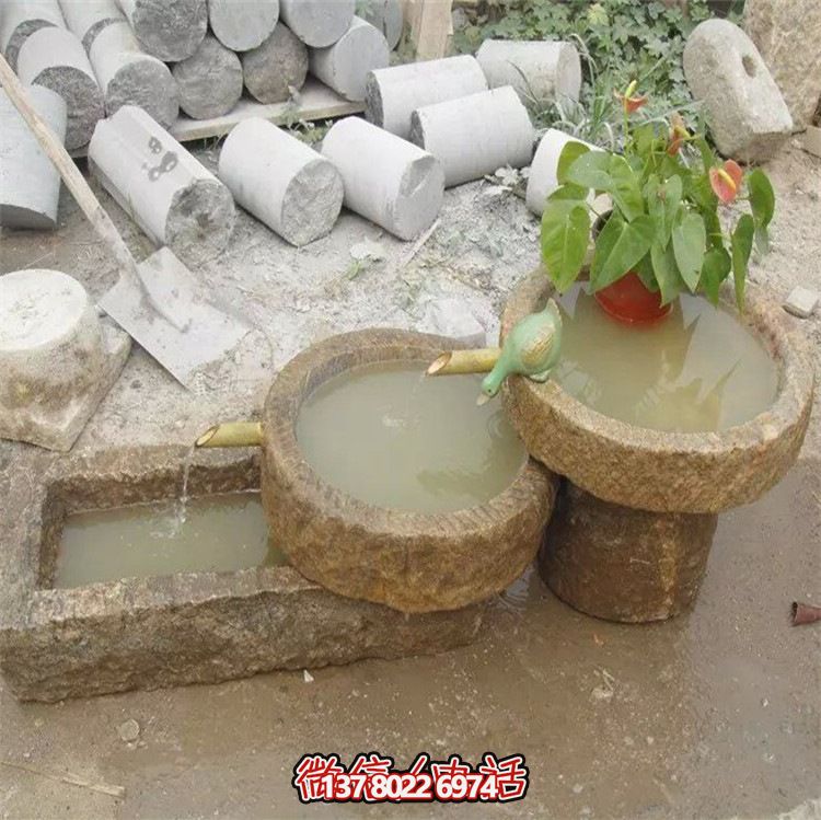 古老農(nóng)村石槽流水魚(yú)缸，傳統(tǒng)擺件裝飾景觀