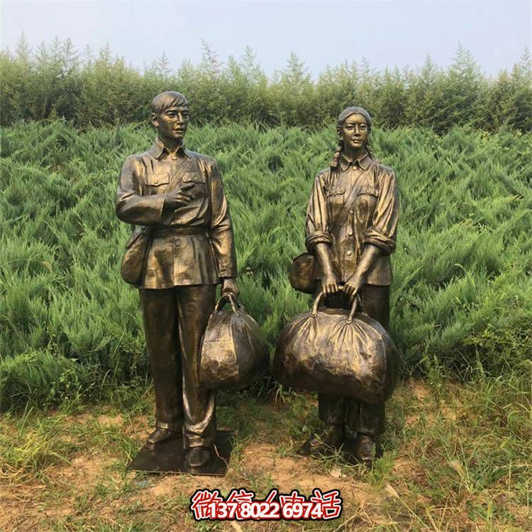 手工雕刻民俗小品，玻璃鋼仿銅人物拿行李的車(chē)站裝飾品