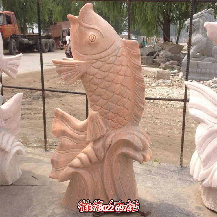 紅色晚霞，浪漫水景——精美石雕噴泉鯉魚