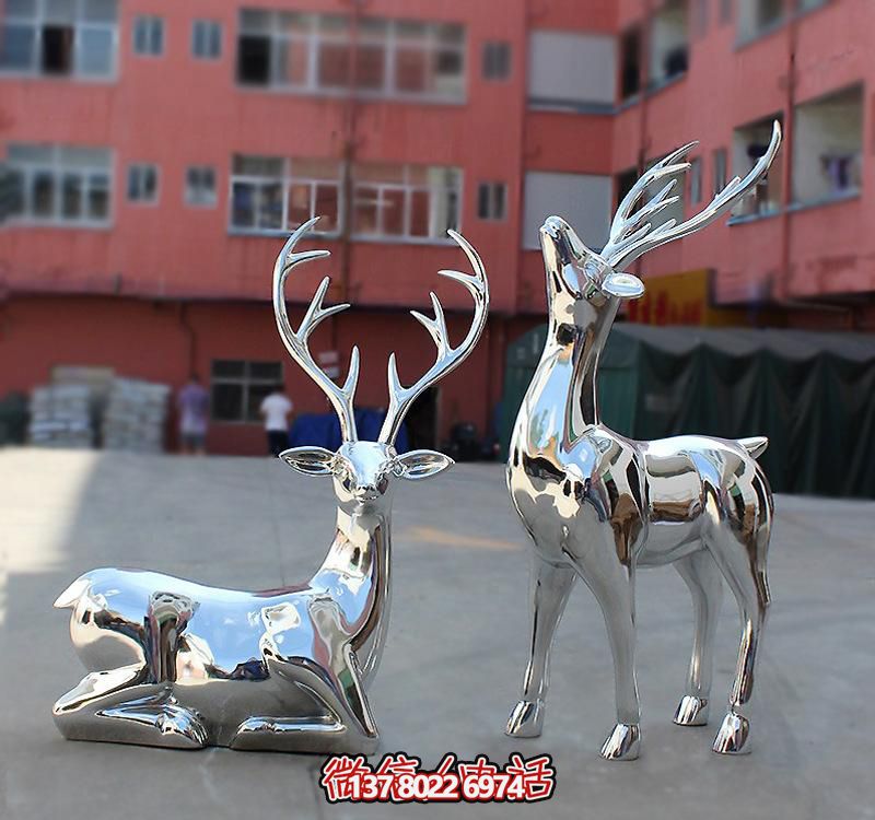 不銹鋼鏡面鹿雕塑，點綴公園景區(qū)