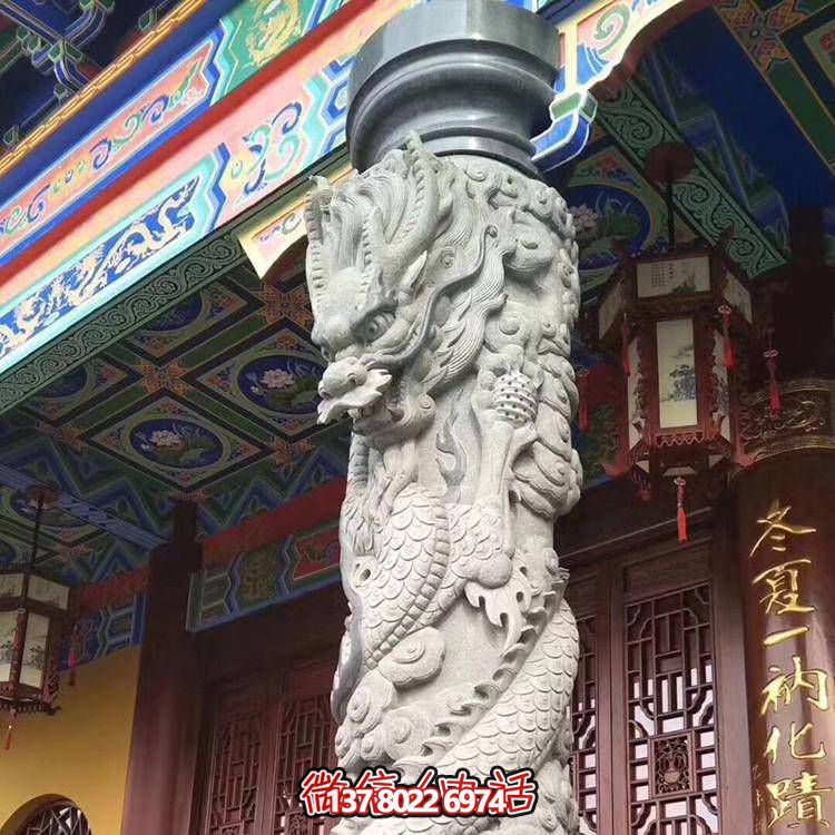 精美仿古園林，花崗巖石龍盤柱點綴