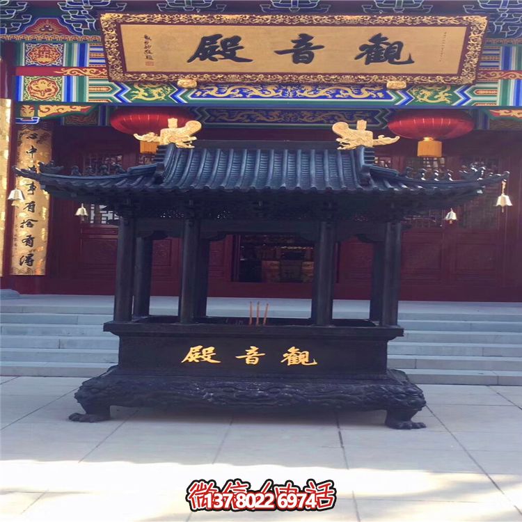 華寶鑄鐵長(zhǎng)形香爐，讓觀音殿更加美麗