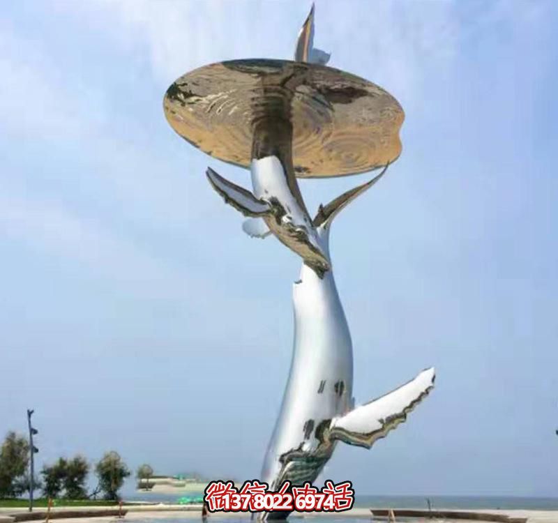 不銹鋼海豚雕塑，為戶外游泳添彩