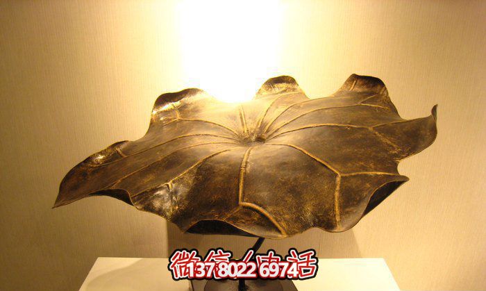 精美銅雕荷葉雕塑，添彩廣場(chǎng)環(huán)境