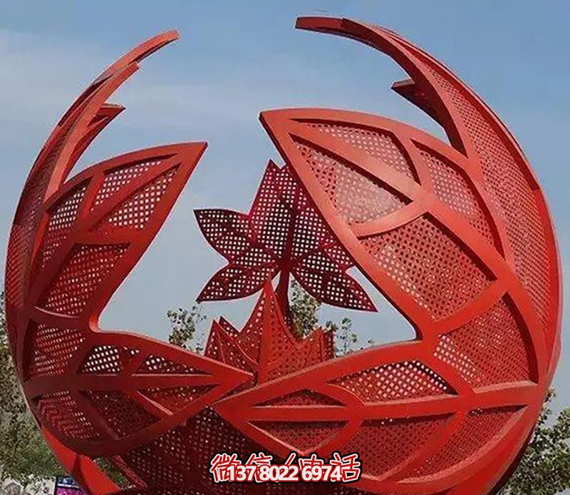 不銹鋼楓葉球形雕塑，點(diǎn)綴廣場(chǎng)景觀