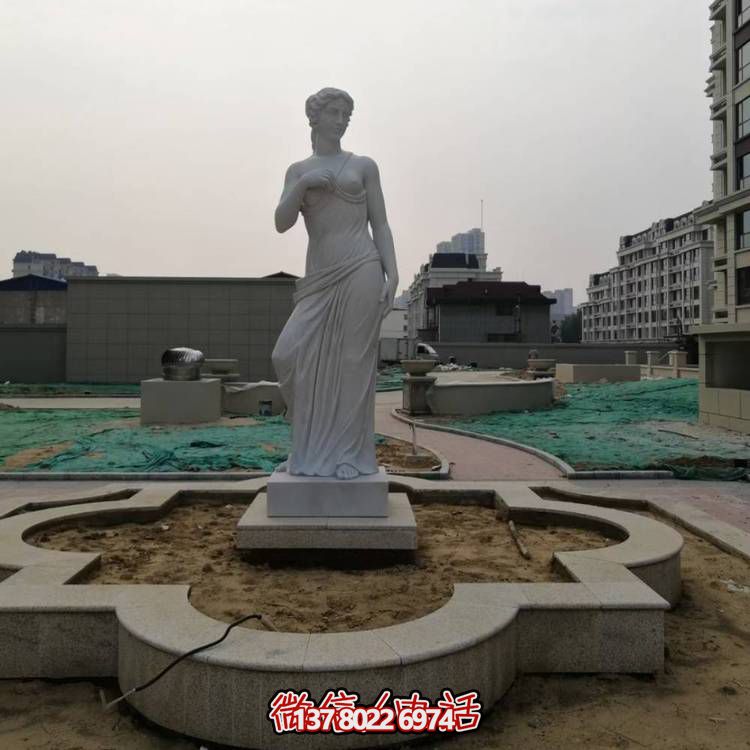 西方大理石雕像，浮雕人物裝飾街道