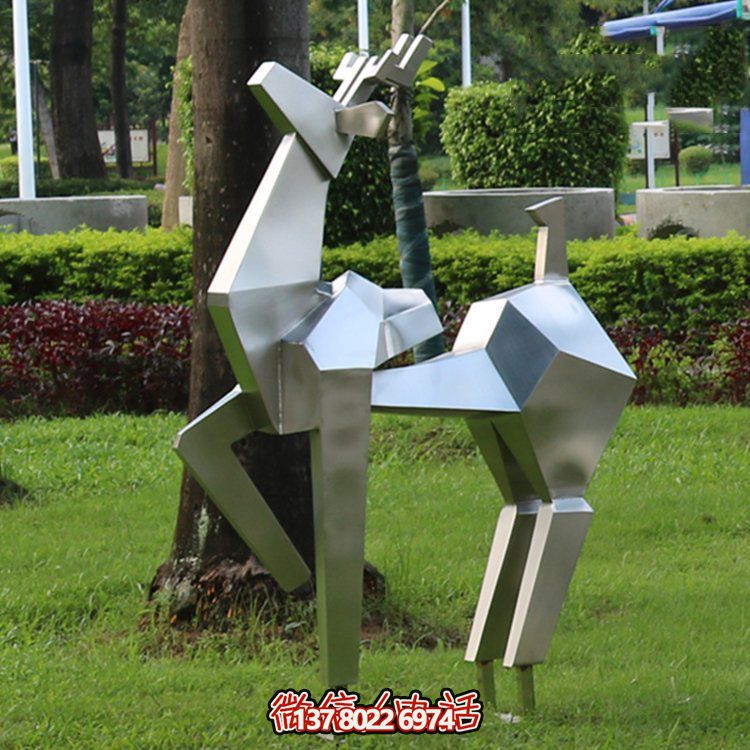 不銹鋼幾何切面鹿雕塑，優(yōu)雅動物景觀擺件