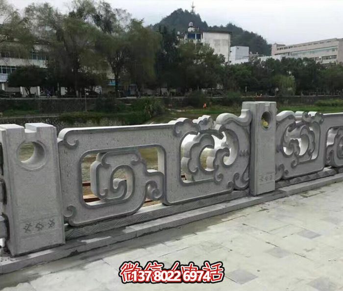 復(fù)古鏤空花紋欄桿，防護(hù)河道街邊青石