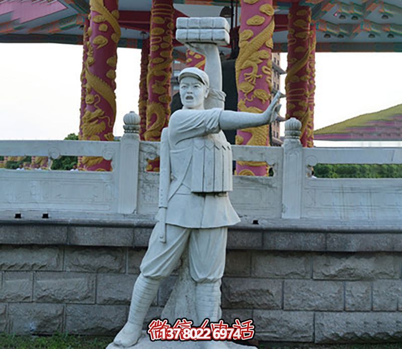 董存瑞景觀雕塑，點(diǎn)綴廣場景觀