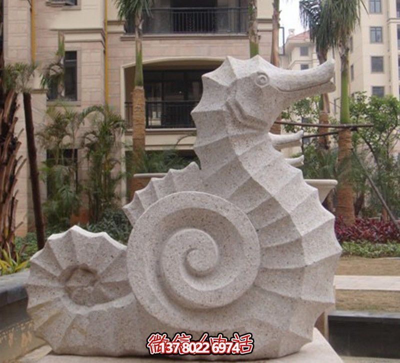 海馬創(chuàng)意石雕，點綴街道邊