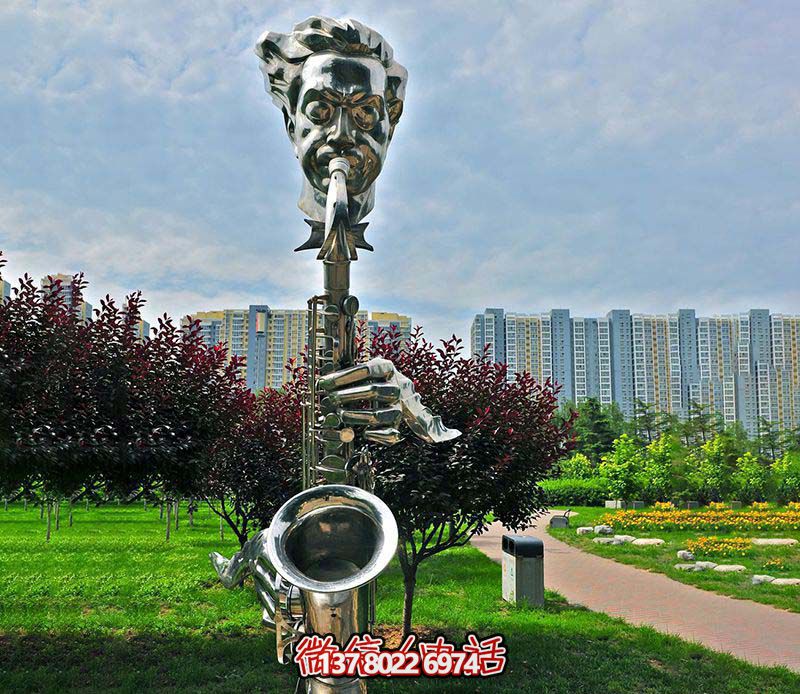 不銹鋼薩克斯創(chuàng)意雕塑，吹奏出抽象的樂章