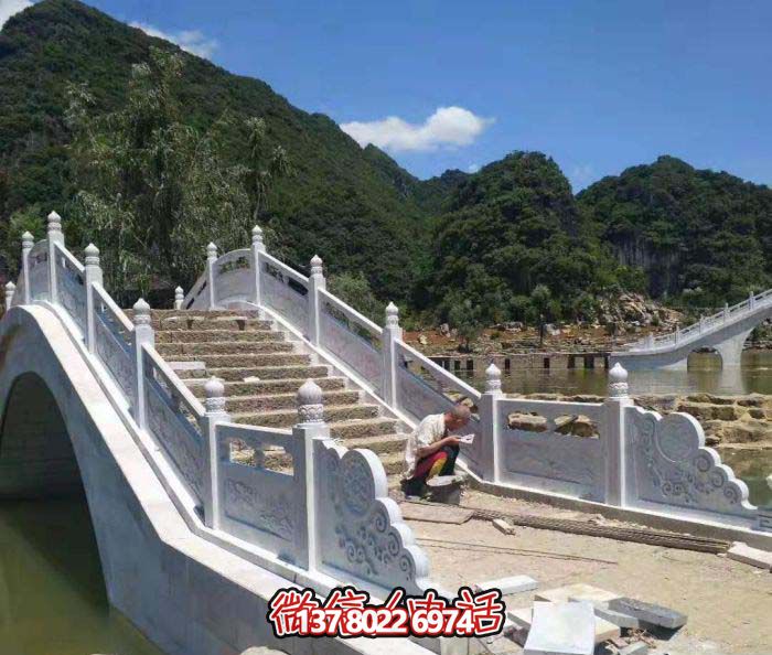 石拱橋，精美漢白玉欄桿，美景美景