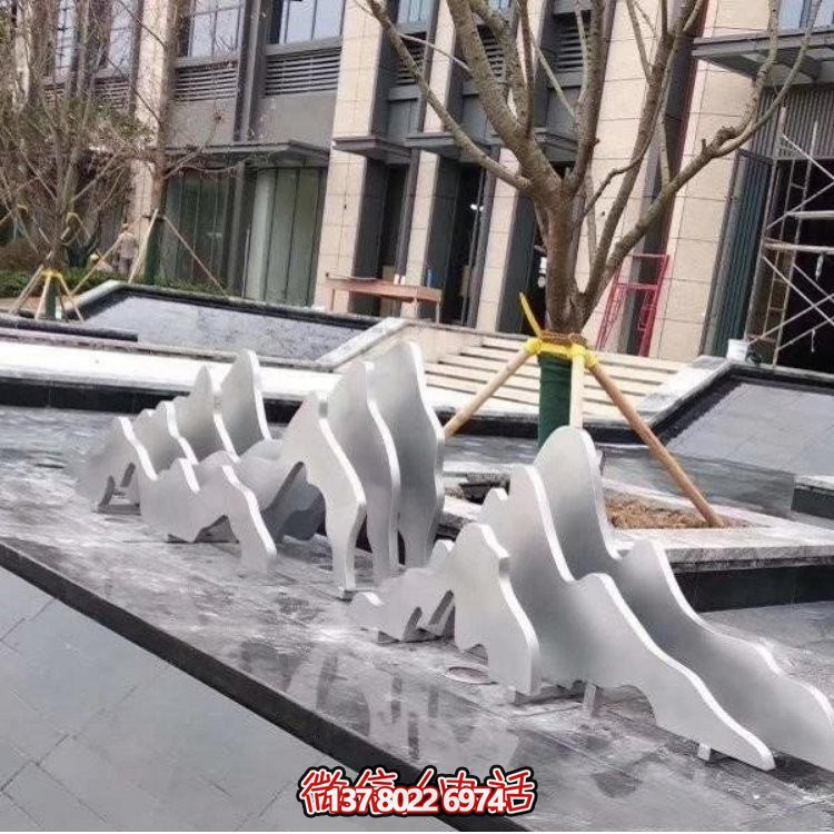 融合唯美抽象，完美裝點(diǎn)小區(qū)景觀的不銹鋼噴泉水池雕塑