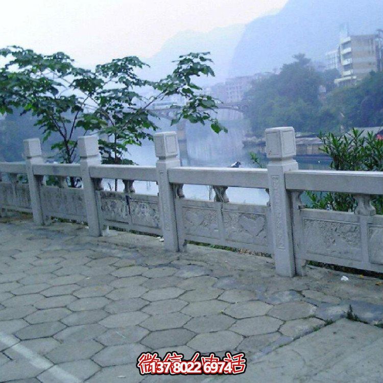 品質(zhì)精良的大理石欄桿、欄板及雕塑，締造美麗景觀