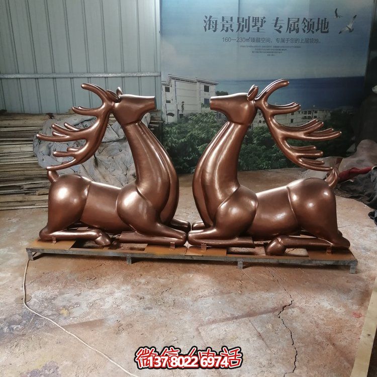 仿銅梅花鹿雕塑玻璃鋼擺件，園林景觀裝飾