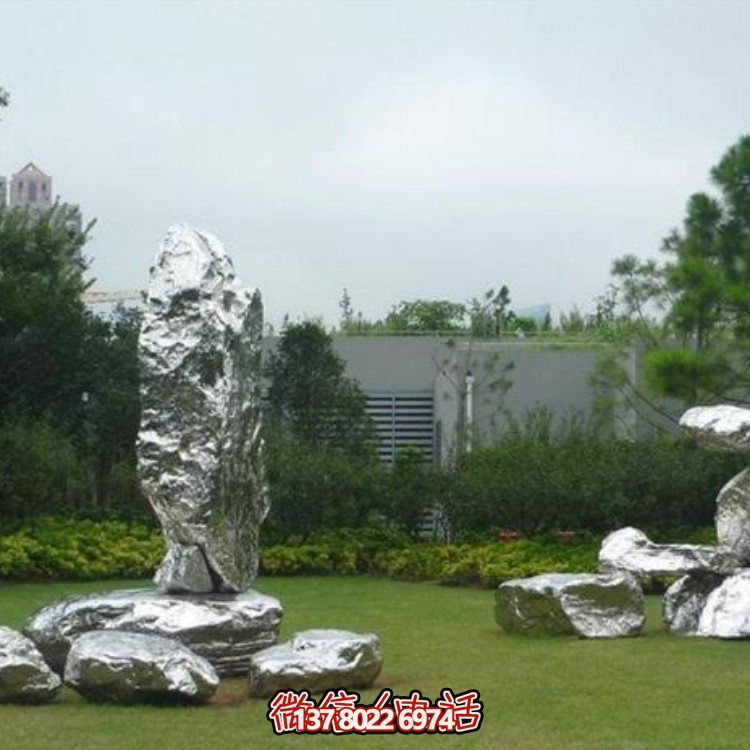 不銹鋼雕塑景觀頭，讓您的戶外草坪更加美觀