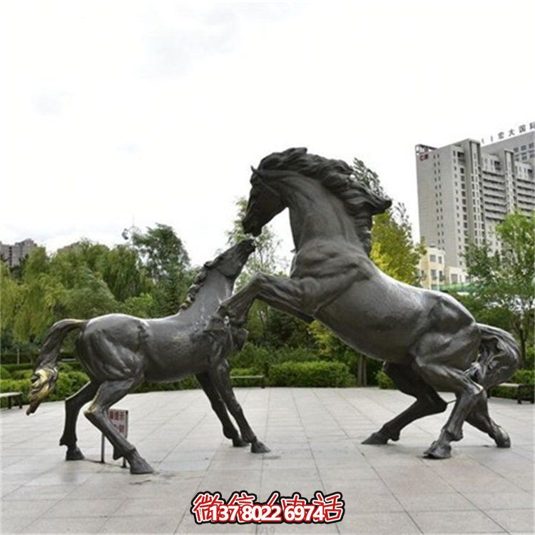 大型仿真動物駿馬不銹鋼雕塑，點綴城市廣場園林
