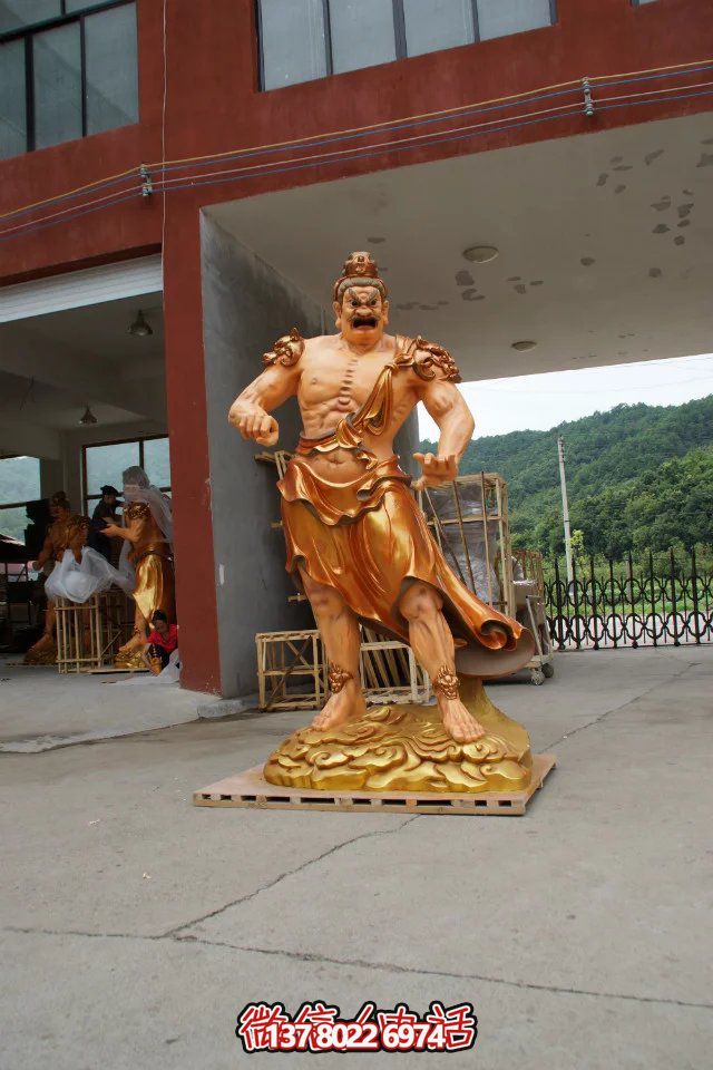 玻璃鋼噴金烤漆大型戶(hù)外人物景觀天王雕塑——絢麗多彩的藝術(shù)珍品