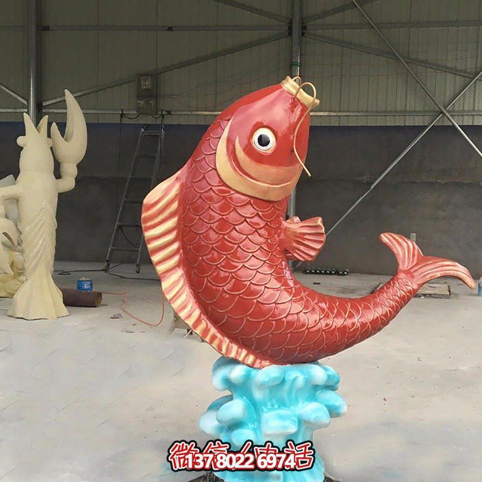 動(dòng)物海洋館玻璃鋼仿真彩繪鯉魚噴水?dāng)[件